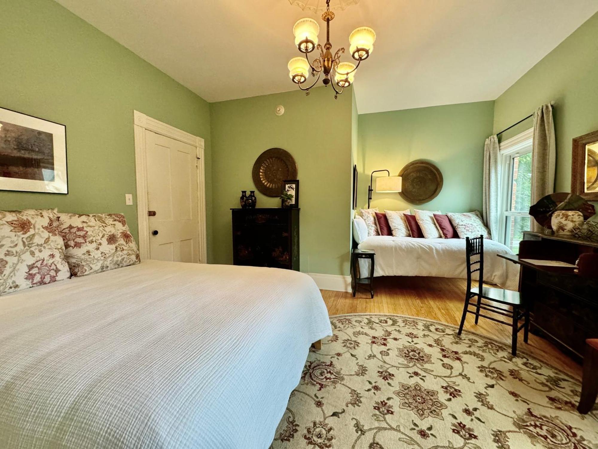 The Edwards Waterhouse Inn Fredonia Ngoại thất bức ảnh