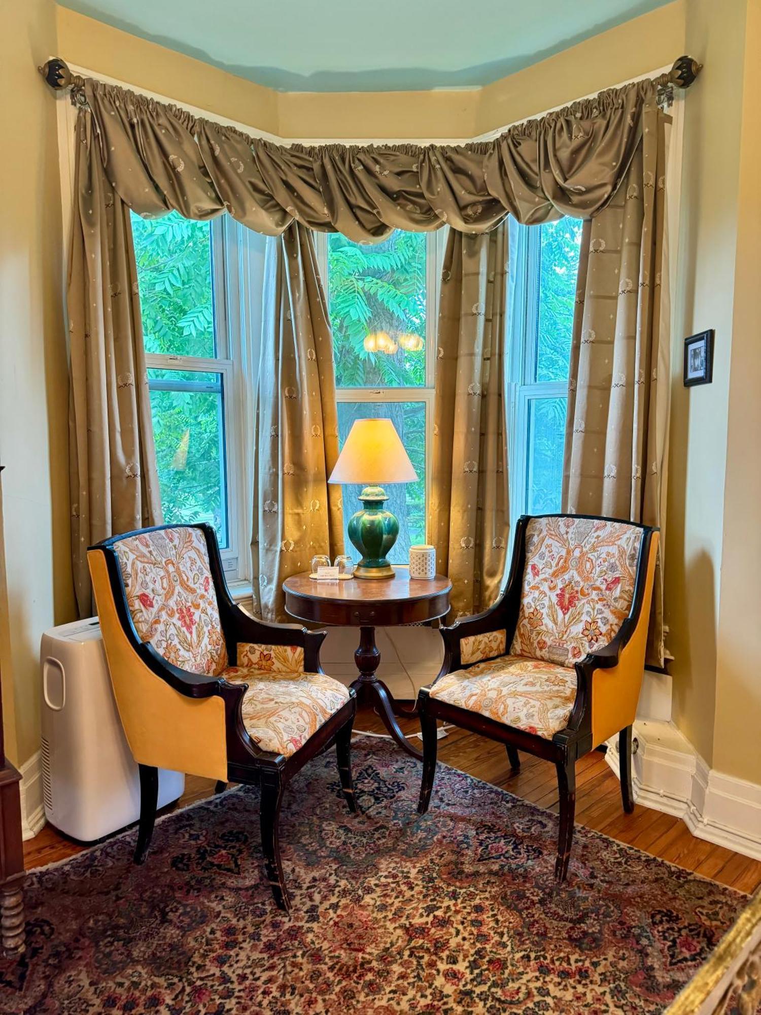 The Edwards Waterhouse Inn Fredonia Ngoại thất bức ảnh